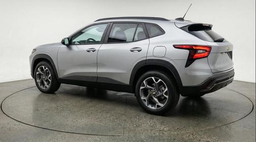 Sterling Gray Metallic 2025 Chevrolet Trax LT