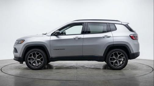 Silver Zynith Metallic Clearcoat 2025 Jeep Compass Limited