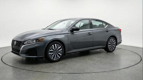 Gun Metallic 2025 Nissan Altima SV FWD