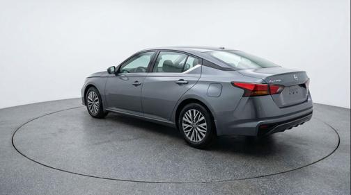 Gun Metallic 2025 Nissan Altima SV FWD