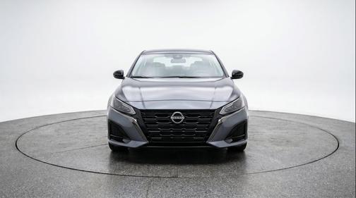 Gun Metallic 2025 Nissan Altima SV FWD