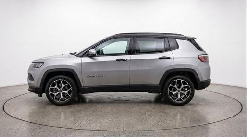Silver Zynith Metallic Clearcoat 2025 Jeep Compass Limited
