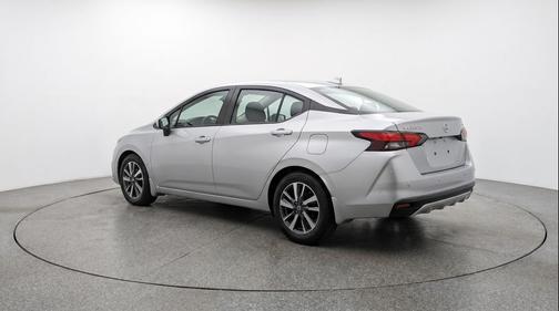 Brilliant Silver Metallic 2025 Nissan Versa 1.6 SV
