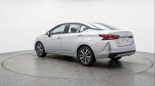 Brilliant Silver Metallic 2025 Nissan Versa 1.6 SV