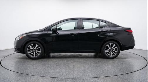 Super Black 2025 Nissan Versa 1.6 SV
