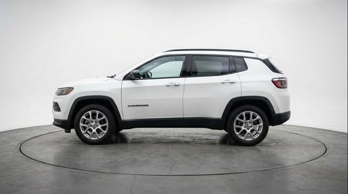 Bright White Clearcoat 2025 Jeep Compass Limited