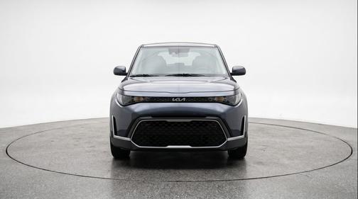 Gravity Gray 2025 Kia Soul LX
