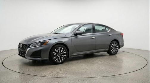 Gun Metallic 2025 Nissan Altima SV FWD