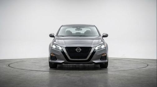 Gun Metallic 2025 Nissan Altima SV FWD