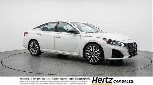 Glacier White 2025 Nissan Altima SV FWD
