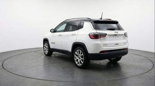 Bright White Clearcoat 2025 Jeep Compass Limited