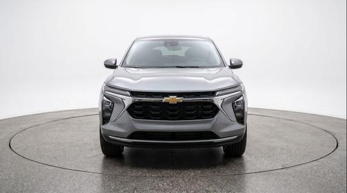 Sterling Gray Metallic 2025 Chevrolet Trax LT