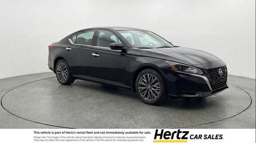 Super Black 2025 Nissan Altima SV FWD