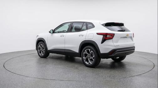 Summit White 2025 Chevrolet Trax LT