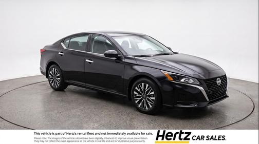 Super Black 2025 Nissan Altima SV FWD