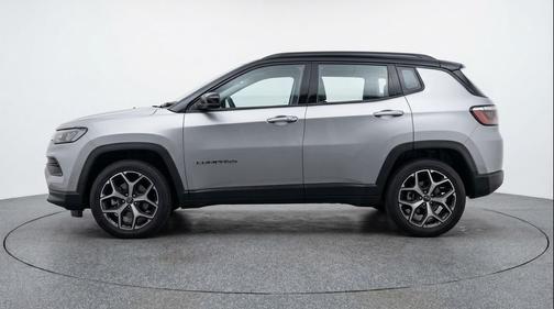 Silver Zynith Metallic Clearcoat 2025 Jeep Compass Limited