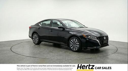 Super Black 2025 Nissan Altima SV FWD