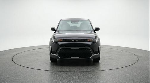 Fusion Black 2025 Kia Soul LX