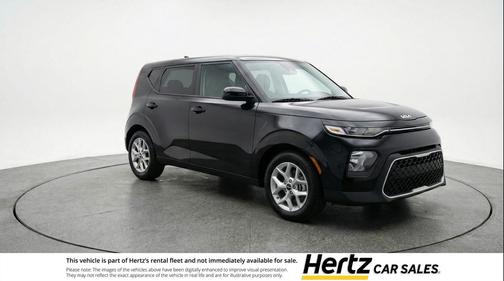 Fusion Black 2025 Kia Soul LX