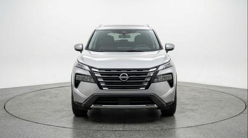 Brilliant Silver Metallic 2025 Nissan Rogue SV