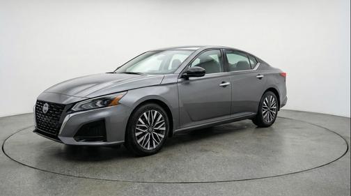 Gun Metallic 2025 Nissan Altima SV FWD