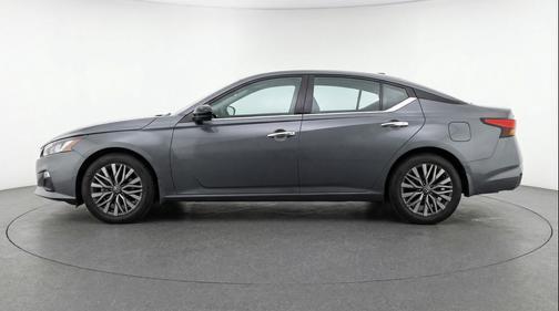 Gun Metallic 2025 Nissan Altima SV FWD