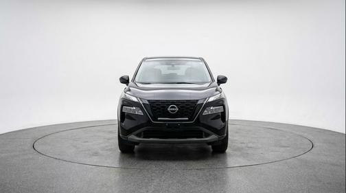 Super Black 2025 Nissan Rogue SV
