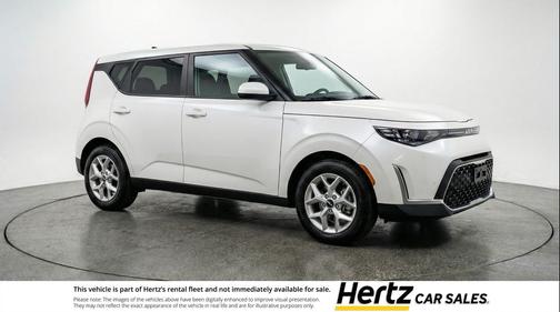 Snow White Pearl 2025 Kia Soul LX