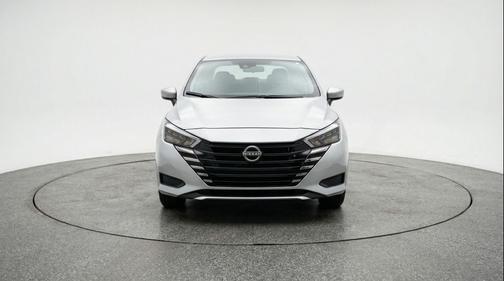 Brilliant Silver Metallic 2025 Nissan Versa 1.6 SV