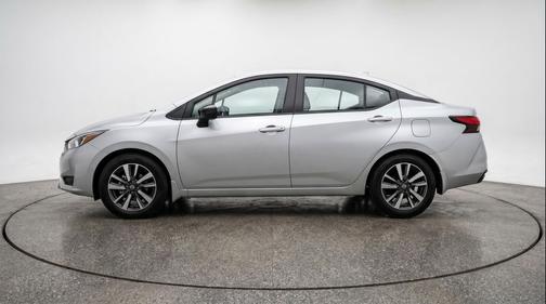 Brilliant Silver Metallic 2025 Nissan Versa 1.6 SV
