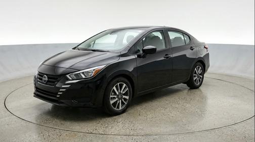 Super Black 2025 Nissan Versa 1.6 SV
