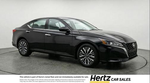 Super Black 2025 Nissan Altima SV FWD