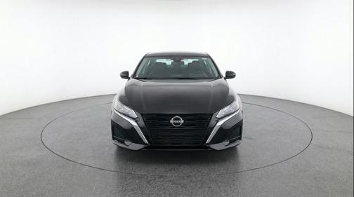 Super Black 2025 Nissan Altima SV FWD