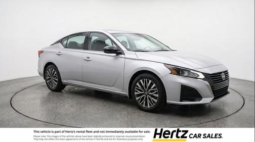 Brilliant Silver Metallic 2025 Nissan Altima SV FWD