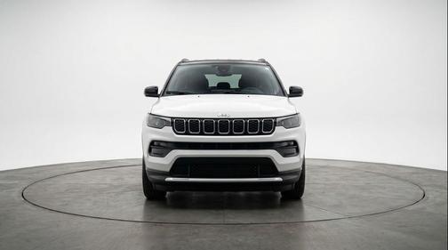 Bright White Clearcoat 2025 Jeep Compass Limited
