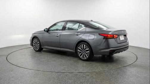 Gun Metallic 2025 Nissan Altima SV FWD