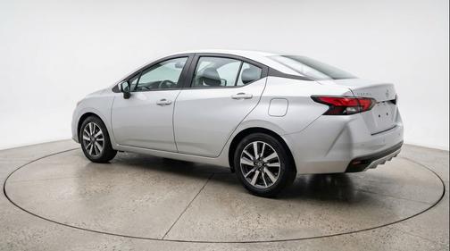 Brilliant Silver Metallic 2025 Nissan Versa 1.6 SV