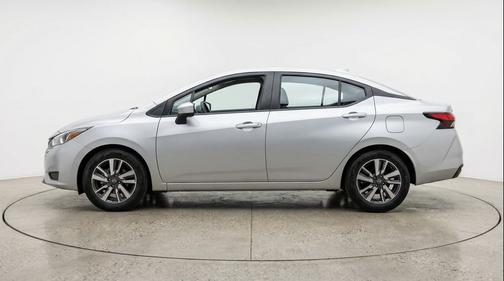 Brilliant Silver Metallic 2025 Nissan Versa 1.6 SV