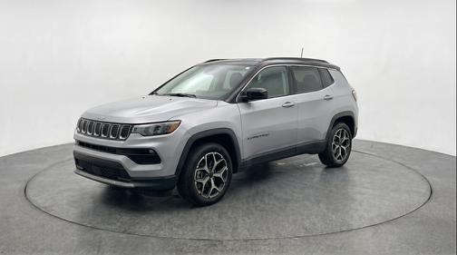 Silver Zynith Metallic Clearcoat 2025 Jeep Compass Limited