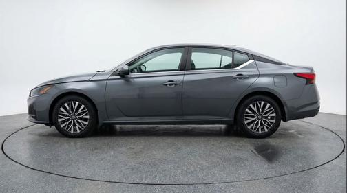 Gun Metallic 2025 Nissan Altima SV FWD