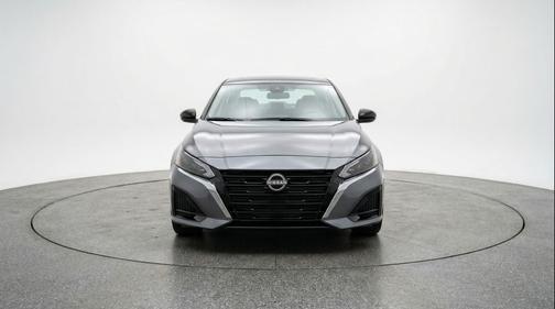 Gun Metallic 2025 Nissan Altima SV FWD