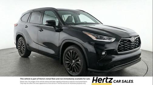 Midnight Black Metallic 2025 Toyota Highlander LE