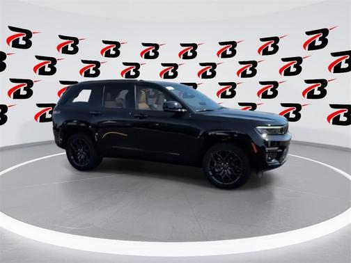 2025 Jeep Grand Cherokee Summit