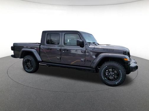 Granite Crystal Clearcoat Metallic 2026 Jeep Gladiator Sport