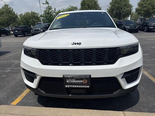 2023 Jeep Grand Cherokee Altitude
