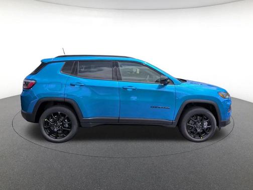 Blue Pearl 2026 Jeep Compass Latitude