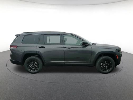 2026 Jeep Grand Cherokee L Laredo