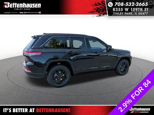 Diamond Black 2026 Jeep Grand Cherokee Laredo