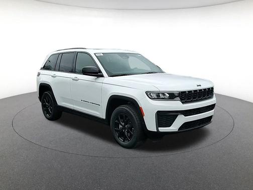2026 Jeep Grand Cherokee Laredo