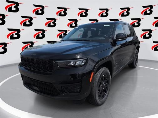2025 Jeep Grand Cherokee Laredo
